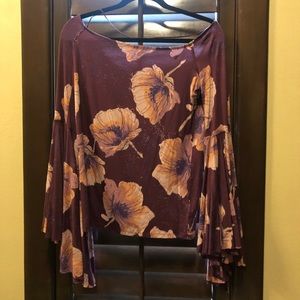 free people floral  bell sleeve shirt!